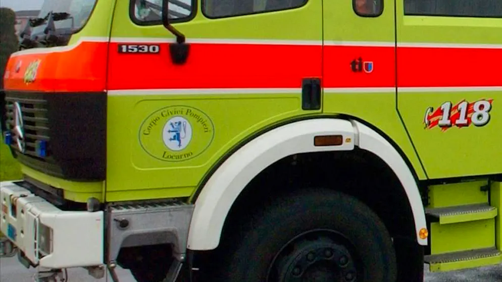 Incendio. Fiamme in un appartamento a Gordola, gravi ustioni per un 89enne