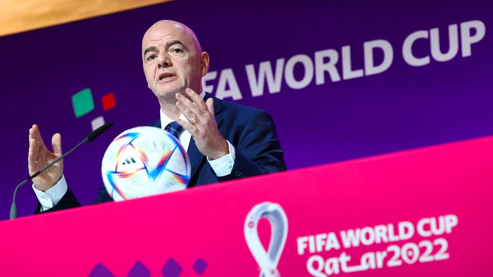 FIFA-Präsident Gianni Infantino verbat sich bei einer Pressekonferenz kurz vor WM-Start jegliche Kritik am Ausrichter Katar.