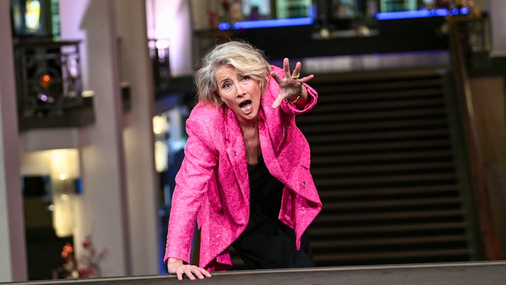 Emma Thompson: Einen Oscar zu gewinnen ist «grauenvoll». «Beide Male, die ich bei den Oscars mitmachen musste, wurde ich krank, ziemlich ernsthaft krank. Davor und währenddessen», sagt die 63-Jährige im «Radio Times»-Podcast.