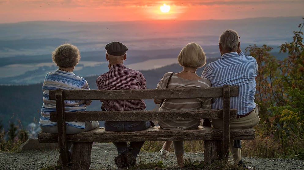 Neben der Sorge um den Klimawandel und seine Folgen kümmert die Schweizerinnen und Schweizer fast genauso stark, wie sicher ihre Altersvorsoge noch ist. (Symbolbild)