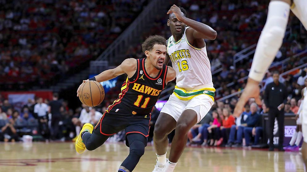 Trae Young (11) et les Hawks ont été battus à Houston vendredi