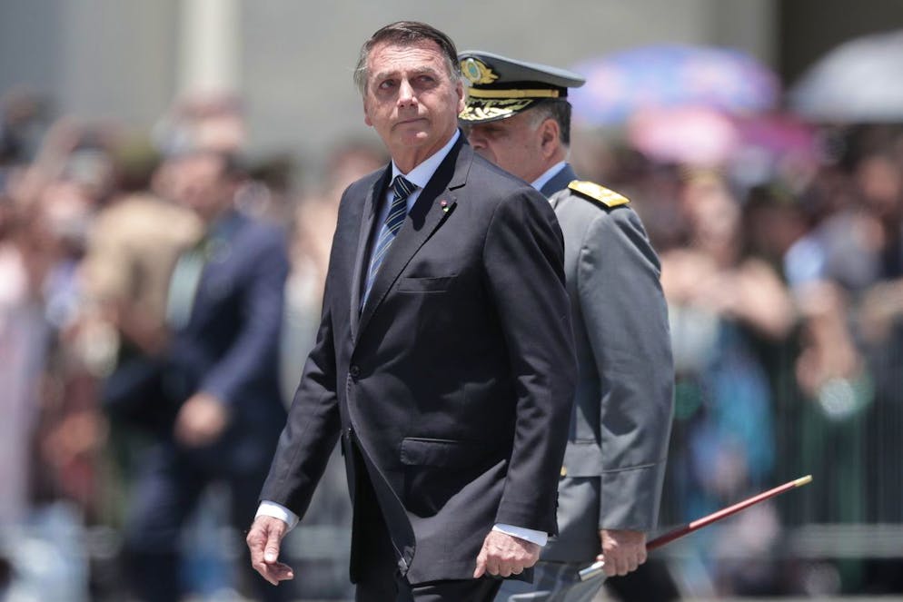 Le président du Brésil, Jair Bolsonaro, participe à la cérémonie de remise des diplômes aux nouveaux cadets de l'Académie militaire Agujas Negras, à Rio de Janeiro, Brésil, le 26 novembre 2022.