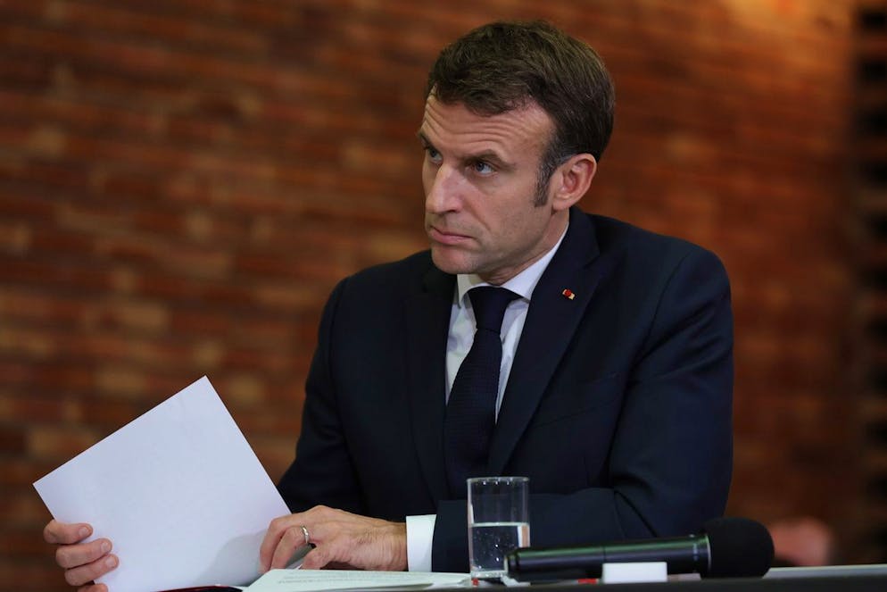 «Pour tenir notre ambition écologique, je veux qu'on se dote d'une grande ambition national, dans dix grandes agglomérations, dans dix métropoles françaises, de développer un réseau de RER, un réseau de trains urbains», a annoncé Emmanuel Macron. (archives)