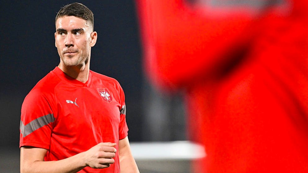 Dusan Vlahovic, qui revient de blessure, pourrait faire son retour dans le onze serbe.
