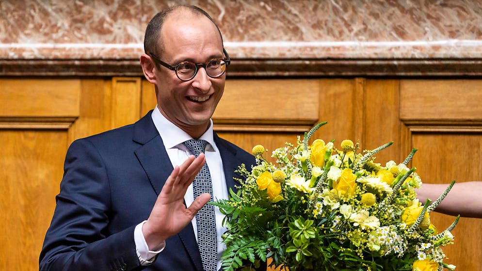 Showdown im Bundesratsrennen. Der Bündner Mitte-Nationalrat Martin Candinas hat sich dagegen als Sprengkandidat offiziell aus dem Rennen genommen: Er würde eine Wahl nicht annehmen.