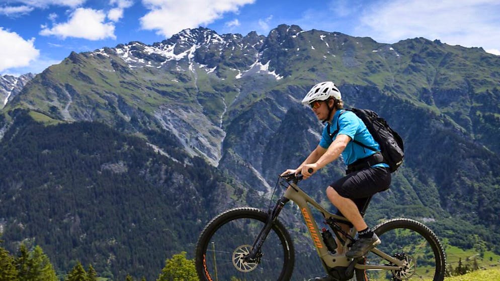 Der Kanton Bern soll künftig Mountainbike-Routen mitfinanzieren. (Symbolbild)