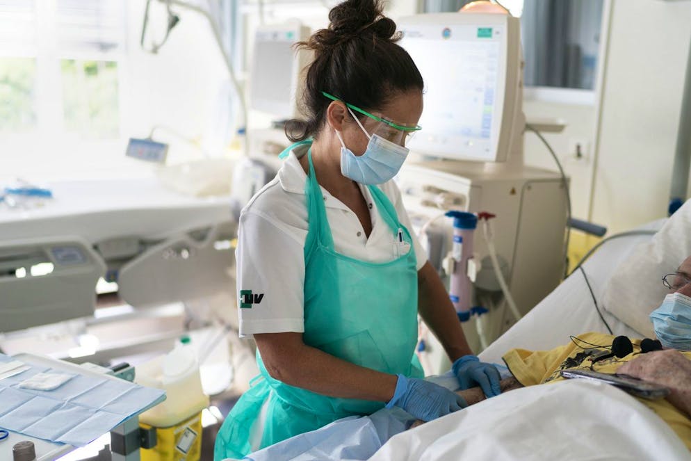Gesundheitspersonal wird schweizweit am meisten gesucht. Gesundheitsspezialist*innen liegen im aktuellen Fachkräftemangel-Index auf dem ersten Platz.