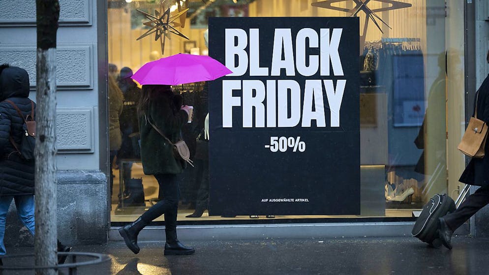 La giornata degli sconti sembra aver tenuto fede alle promesse, perlomeno per i venditori.