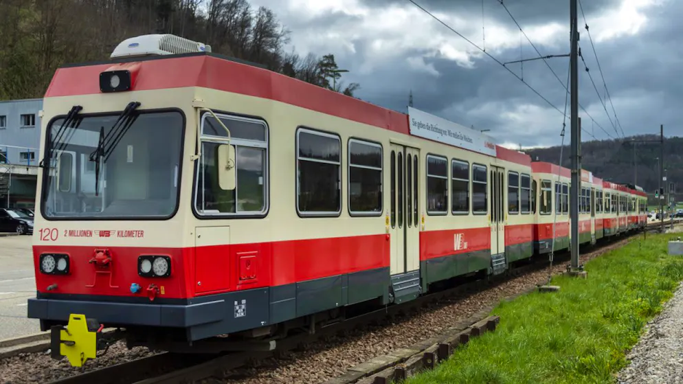Erneuerte Waldenburgerbahn steht kurz vor ihrer Eröffnung - Gallery. Nach 140 Jahren wurde 2021 die schmalste Schmalspurbahn der Schweiz ausser Betrieb gesetzt.