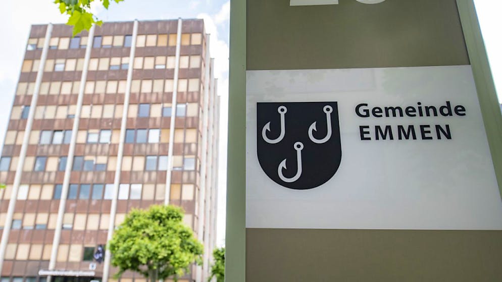 Wer neu ins Gemeindehaus von Emmen einzieht, entscheidet sich im zweiten Wahlgang am 12. März 2023. (Archivbild)