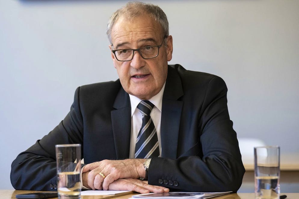 Guy Parmelin steht weiterhin für die Wirtschaft im Einsatz.