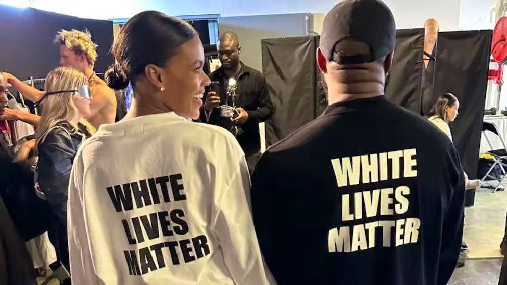 Alla settimana della moda di Parigi, Ye e la giornalista conservatrice di destra Candace Owens hanno suscitato scalpore indossando un maglione con la scritta «White Lives Matter», una modifica dello slogan «Black Lives Matter», che si oppone alla violenza razzista della polizia.