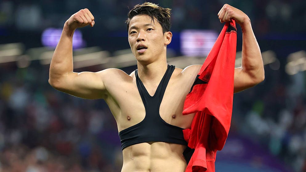 Heechan Hwang trifft nach der grossartigen Vorarbeit von Heung-min Son zum 2:1.