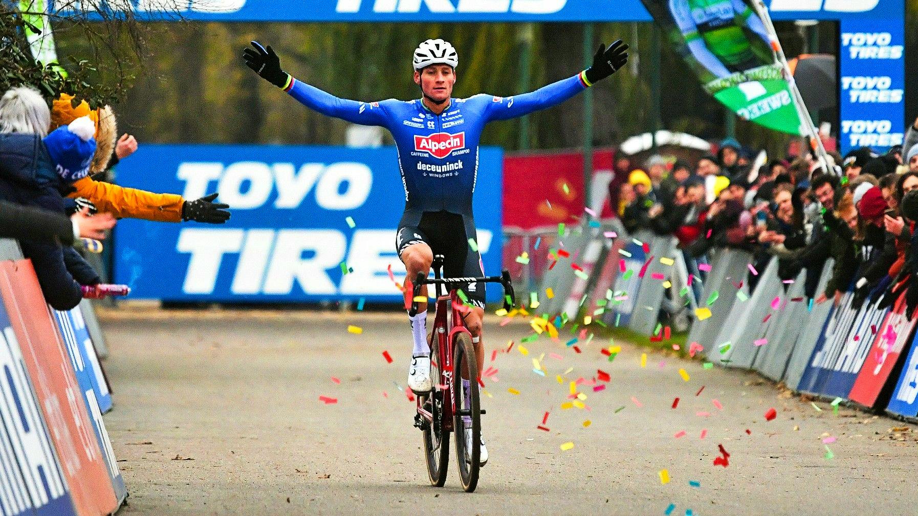 Cyclo-cross. Van Der Poel S’impose à Anvers Devant Van Aert.