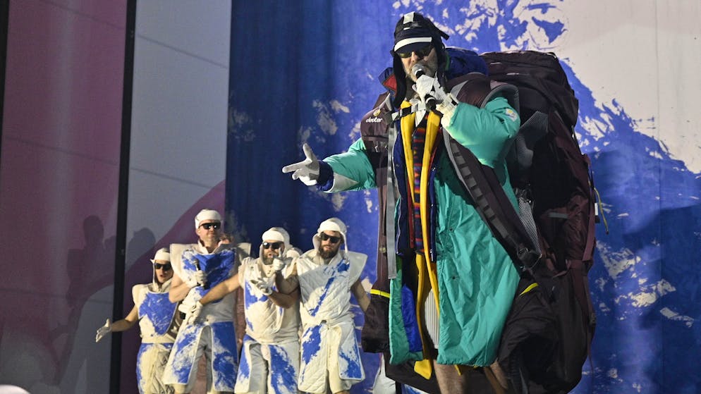 Line-up Gurtenfestival 2023. Die chaotischen Mitglieder von Deichkind bringen den Hype nach Bern.