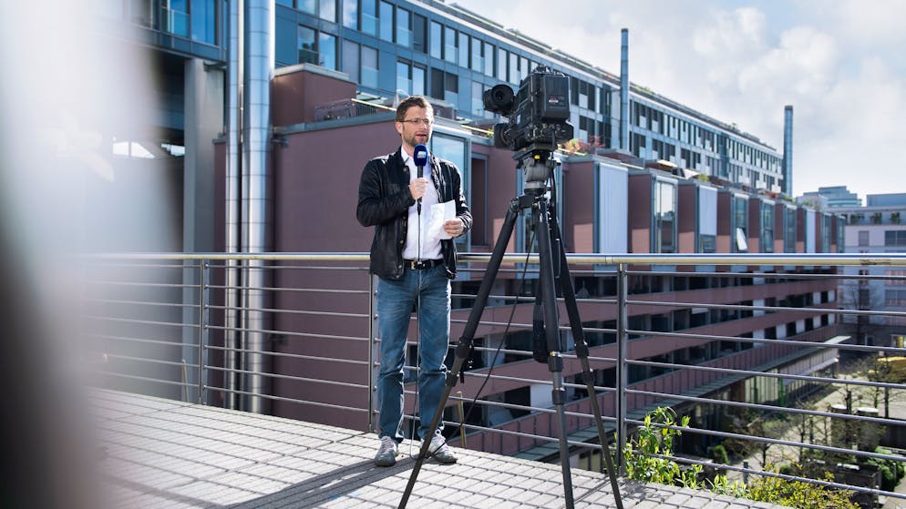 «Meine Wünsche oder Vorlieben sind beim ‹Tagesgespräch› nicht wichtig. Die Vorgabe ist ganz einfach: Wir laden die Menschen ein, die zu diesem Zeitpunkt im Gespräch sind»: David Karasek.