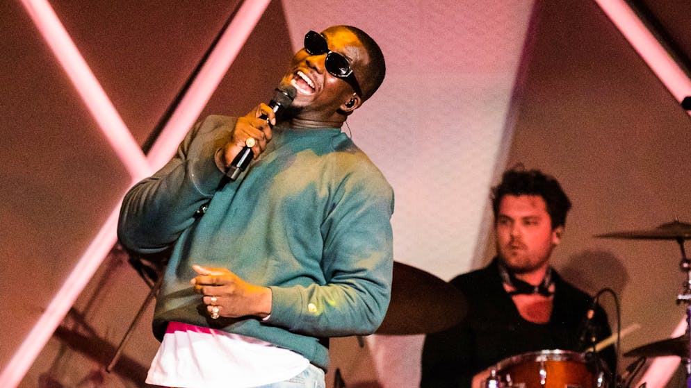 Line-up Gurtenfestival 2023. Der R'n'B-Künstler Jacob Banks aus Birmingham fliegt ebenfalls in die Schweiz, um auf dem Güsche zünftigen Herzschmerz zu verbreiten.