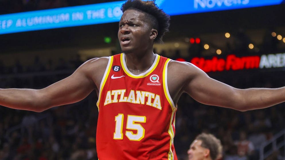 Clint Capela musste mit den Hawks nach zwei Siegen wieder als Verlierer vom Platz.