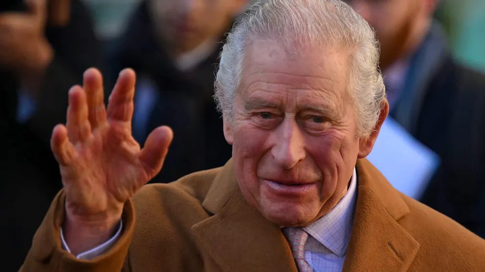 Charles III. als Xmas-King. So feiern die Königshäuser Weihnachten