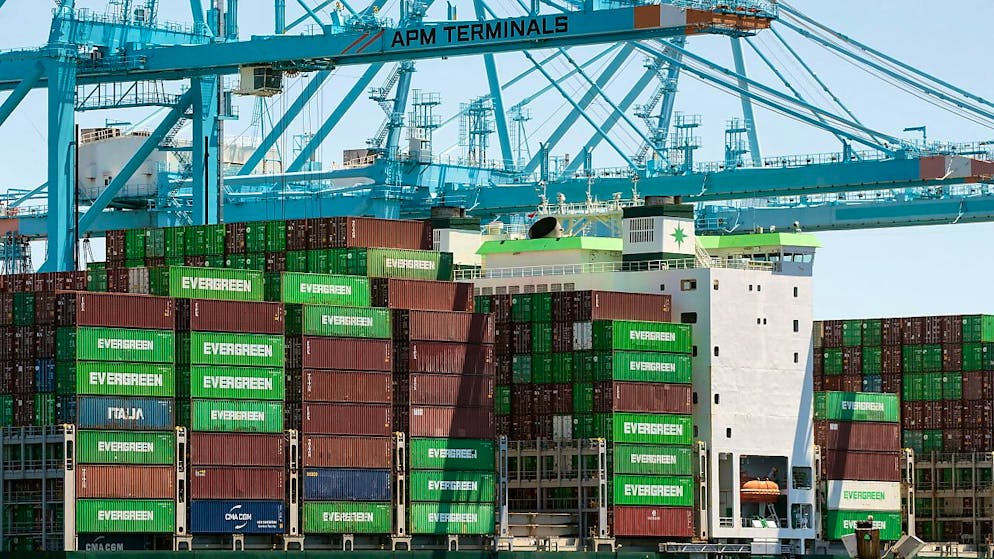 Les importations de biens aux Etats-Unis ont crû de 2,6 milliards de dollars en octobre, tirées par les matières premières et les pièces automobiles. (archives)