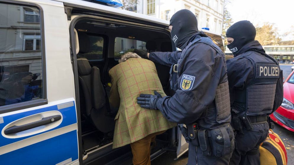 Nell'operazione odierna in diversi Länder sono stati arrestati 25 appartenenti al movimento "Cittadini del Reich" (Reichsbürger).