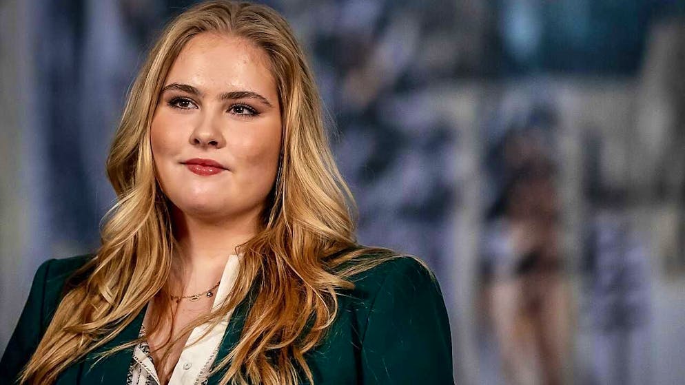 ARCHIV - Kronprinzessin der Niederlande Amalia während eines Fototermins in der Nieuwe Kerk. Foto: Remko De Waal/ANP/dpa