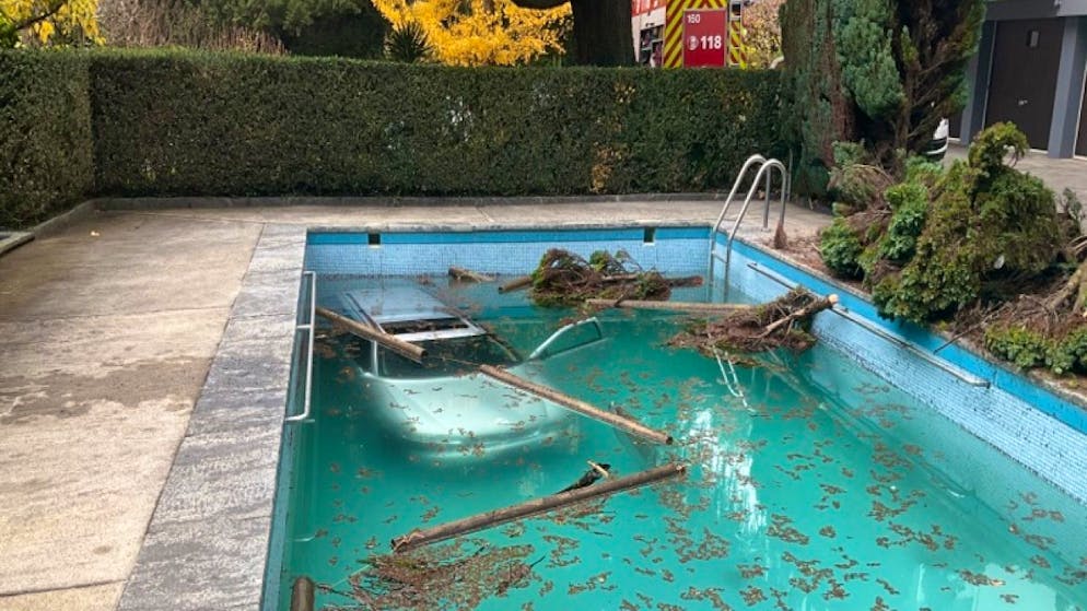 La scena del bizzarro quanto tragico incidente.