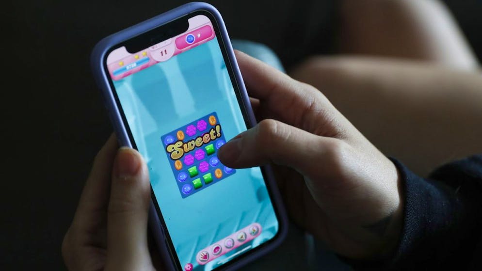 With the acquisition of Activision Blizzard and its games "Call of duty" And the "candy crush" (pictured), Microsoft has jumped to the third spot among video game giants by revenue behind Tencent and Sony.