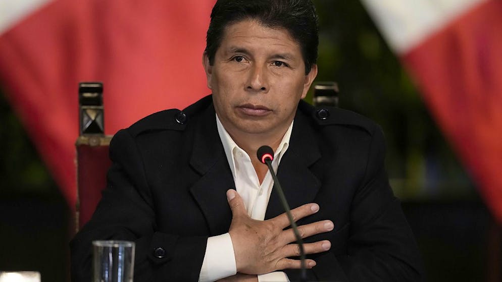 Pedro Castillo a été destitué après seulement 17 mois au pouvoir, après avoir fait une déclaration annonçant la dissolution du Parlement et la mise en place de l'état d'urgence dans le pays (archives).