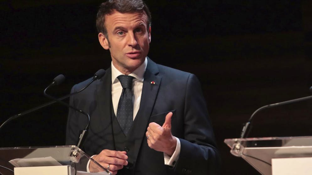 il presidente francese Emmanuel Macron durante il vertice H2Med a Alicante