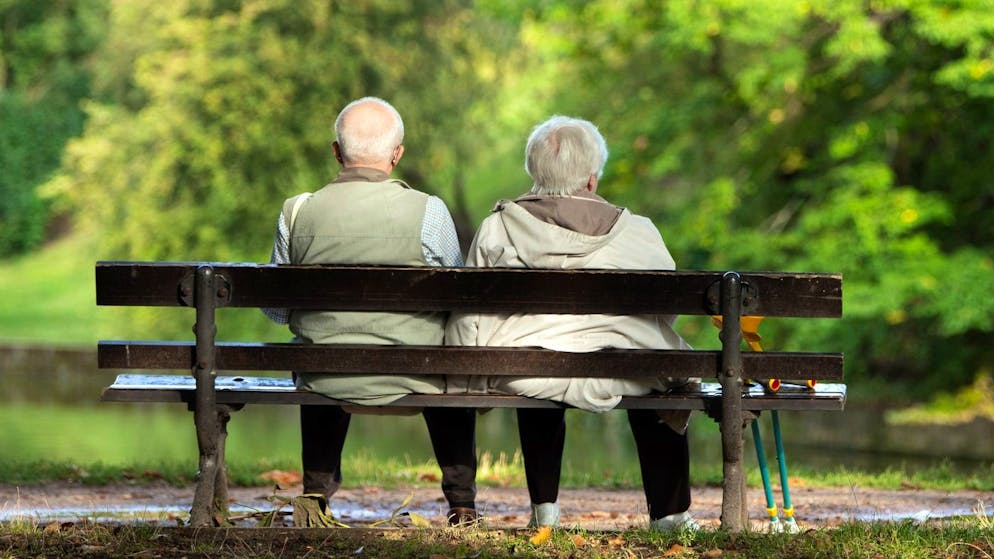 Mit Blick auf die Rente ist es wichtig, Reglements der Pensionskassen genau zu lesen. (Symbolbild)