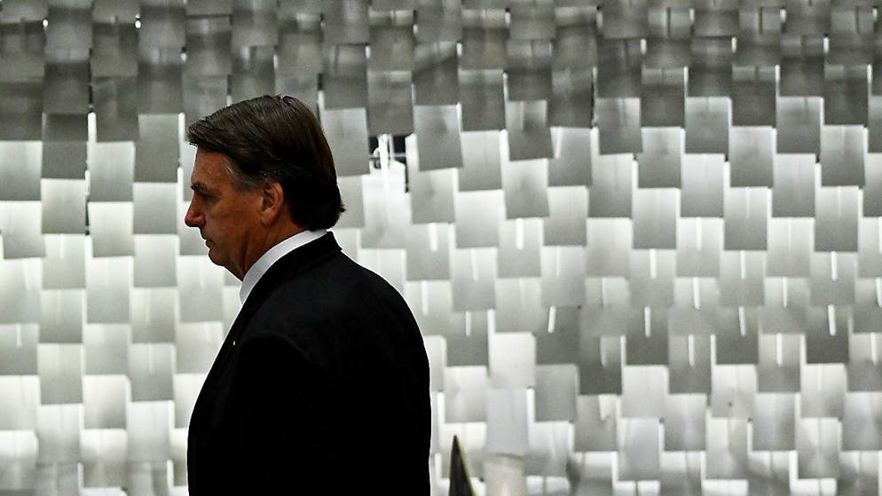 Jair Bolsonaro est resté muet et presque absent de l'espace public depuis sa courte défaite à l'élection présidentielle face à Lula le 30 octobre, 50,9 % à 49,1%.