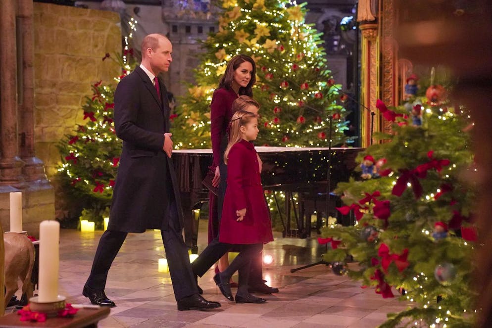 Britain's Prince William and Kate, Princess of Wales arriving with their children Princess Charlotte and Prince George arriving for the 'Together at Christmas' Carol Service at Westminster Abbey in London, Thursday, Dec. 15, 2022. (Kirsty O'Connor/Pool Photo via AP)