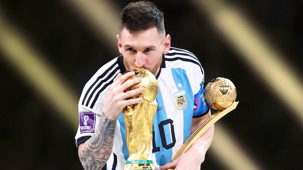 Finalmente campione del mondo. La carriera di Messi è placcata d'oro: ecco le 6 pietre miliari