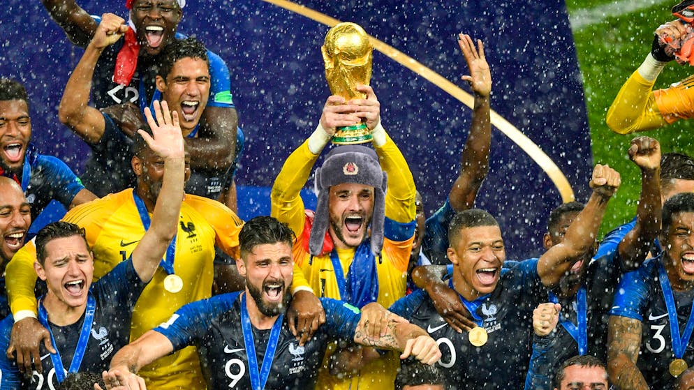 Messi col bischt. E se Putin avesse dato il suo colbacco al campione del mondo?