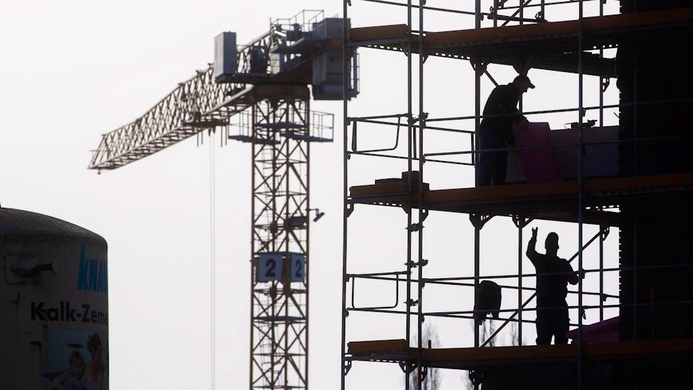 Ein Rentner schiesst im Oktober 2023 auf Bauarbeiter – wegen Staub. (Symbolbild)