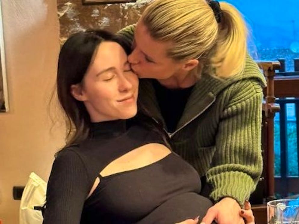 Michelle con la figlia Aurora incinta