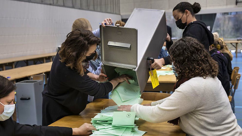 Vote counters will have their hands full.  Before the federal elections in autumn, governments and parliaments will be elected in six cantons.
