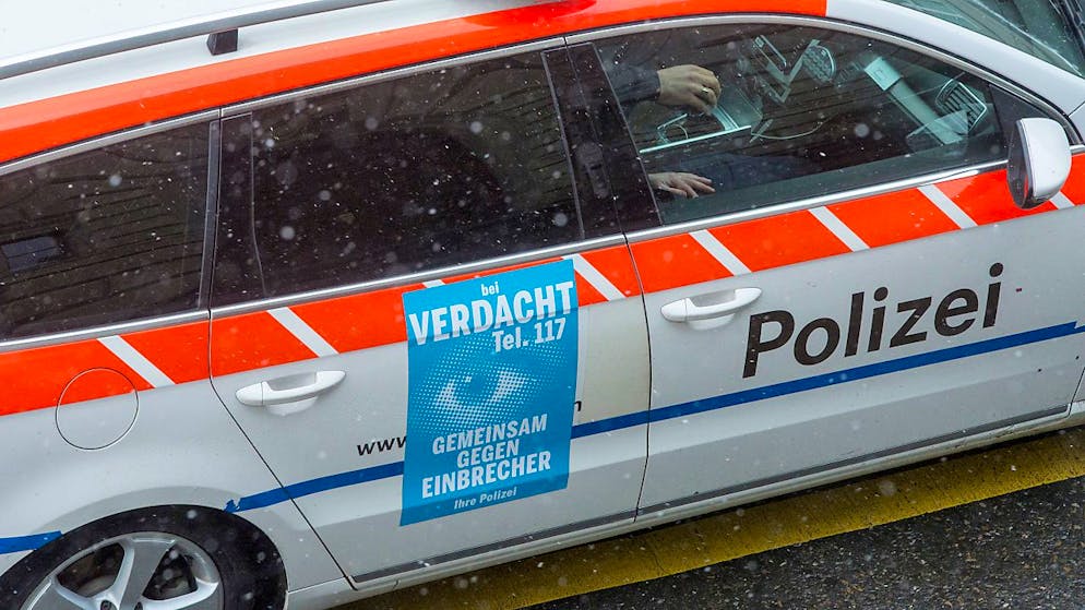 In Zug wurde in der Silvesternacht ein 15-Jähriger von einem Feuerwerkskörper getroffen und leicht verletzt. (Archivbild)