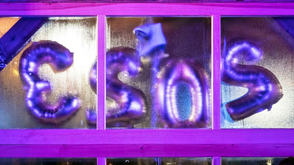 Luftballone in Bern künden das neue Jahr an.