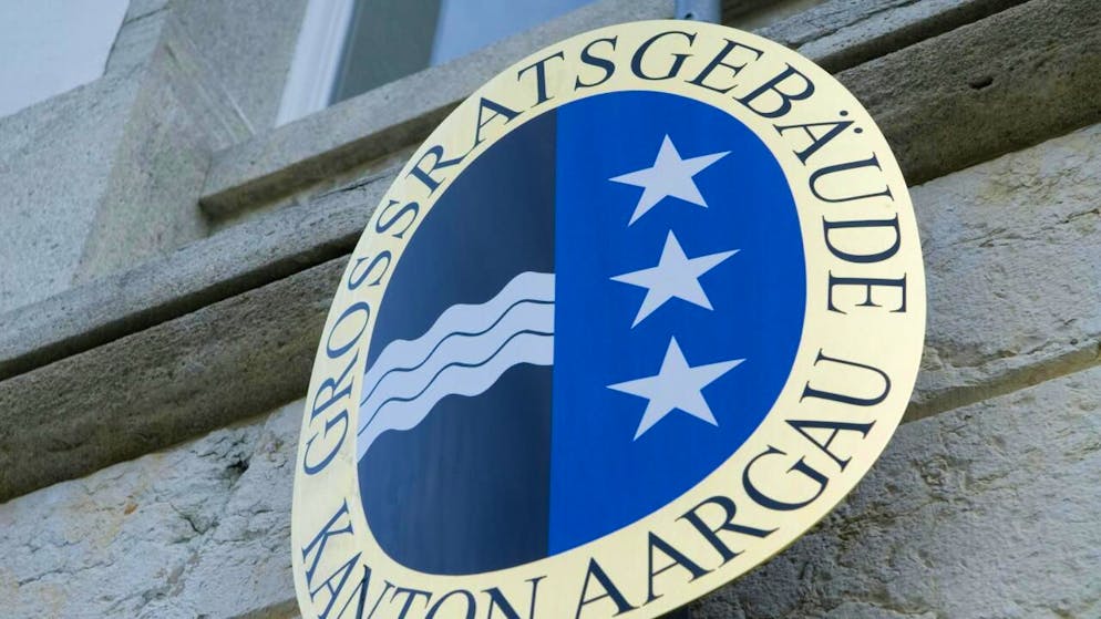 Im Kanton Aargau können sich die Mitglieder des Kantonsparlaments im Falle von Krankheit, Unfall oder Mutterschaft künftig für höchstens ein Jahr vertreten lassen. (Archivbild)