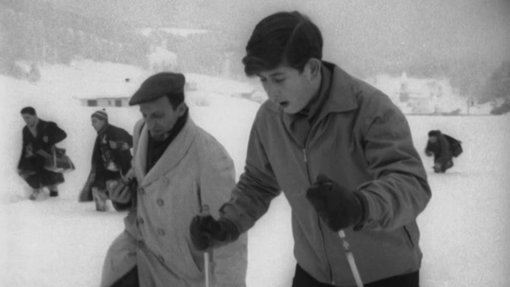 Ein Video und seine Geschichte. Vor 60 Jahren – Prinz Charles' erstes Mal auf Ski