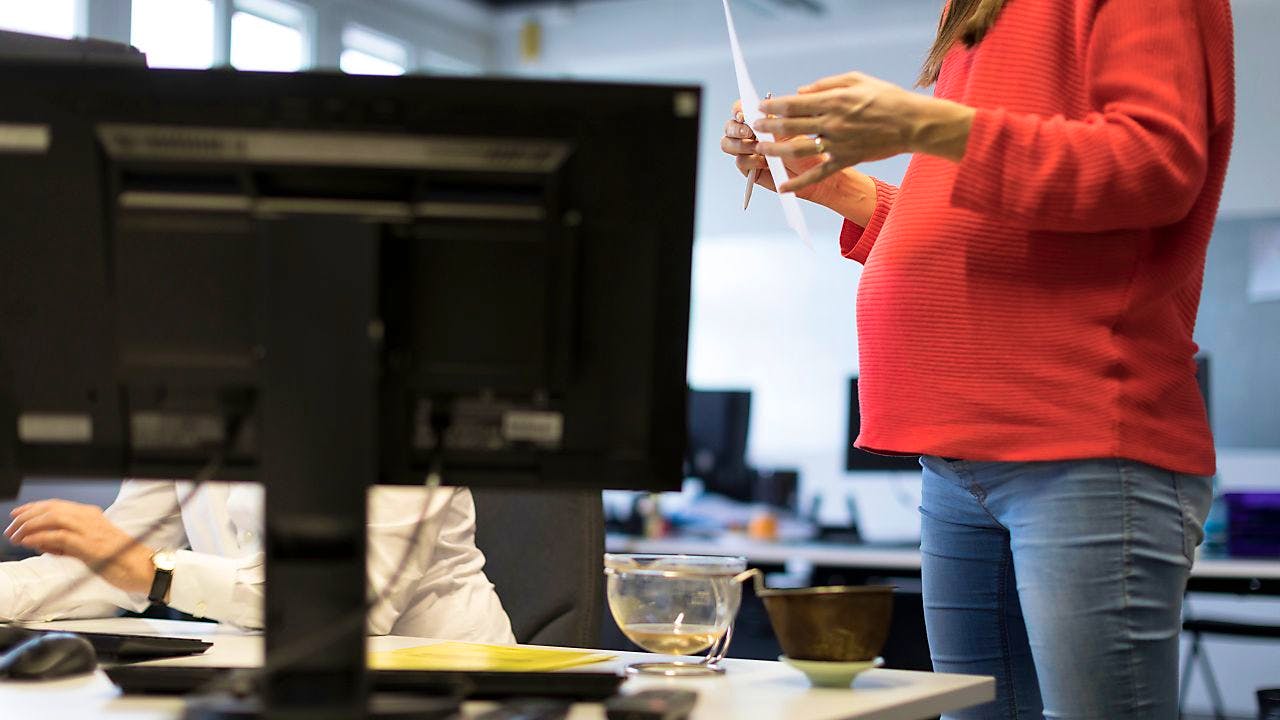 Mutterschutz. Schaffhausen will zwei Wochen Mutterschaftsurlaub vor der Geburt