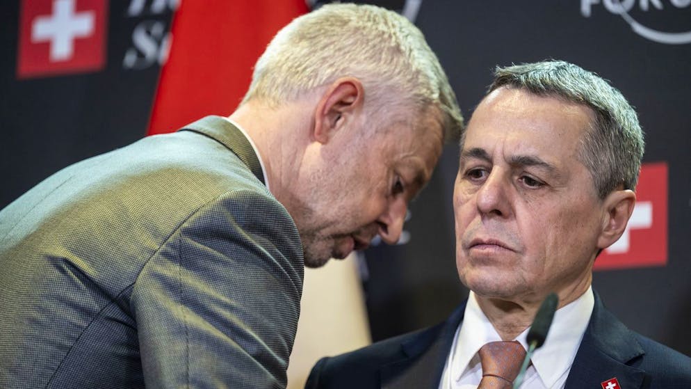 Lauener - Ringier. Cosa pensa Cassis della fuga di notizie durante la pandemia?