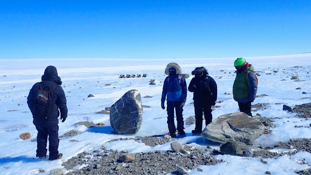 Meteoritenjagd in der Antarktis. ETH-Forscherin: «Das Material ist der Baustein der Planeten»