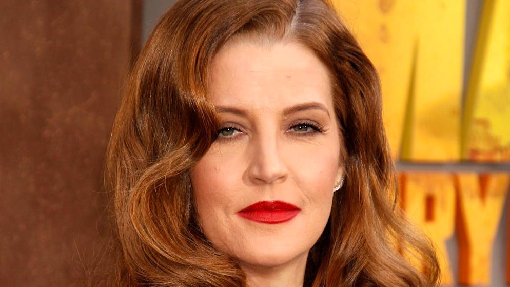 Öffentliche Trauerfeier für Lisa Marie Presley in Graceland - Gallery. Lisa Marie Presley kommt zur Premiere des Films «Mad Max – Fury Road» im TCL Chinese Theatre (2015). Sie starb am 12. Januar 2023.