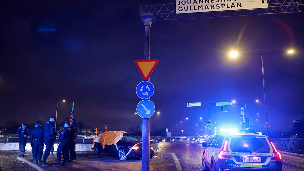 Bei einer Verfolgungsjagd in Stockholm kam es zu einem Unfall. Foto: Christine Olsson/TT News Agency via AP/dpa