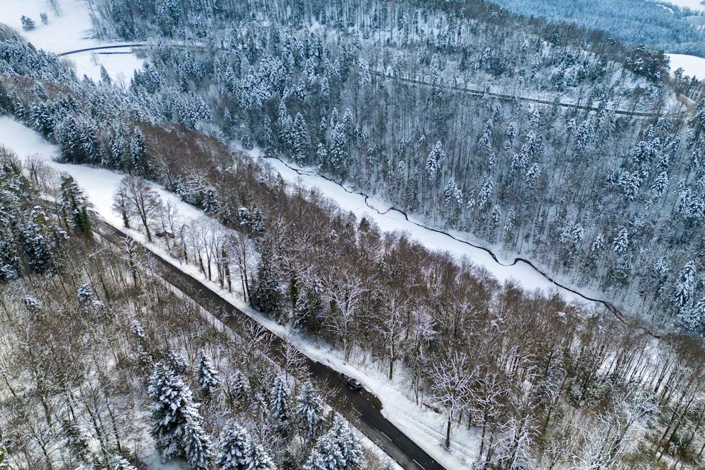 Eine verschneite Landschaft im Kanton Jura am 21. Januar 2023. In dieser Woche fällt voraussichtlich erst am Freitag wieder Schnee.