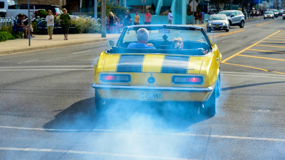 Auto-Poser aufgepasst. Ist dein Gefährt sehr laut, wirst du in New York jetzt geblitzt