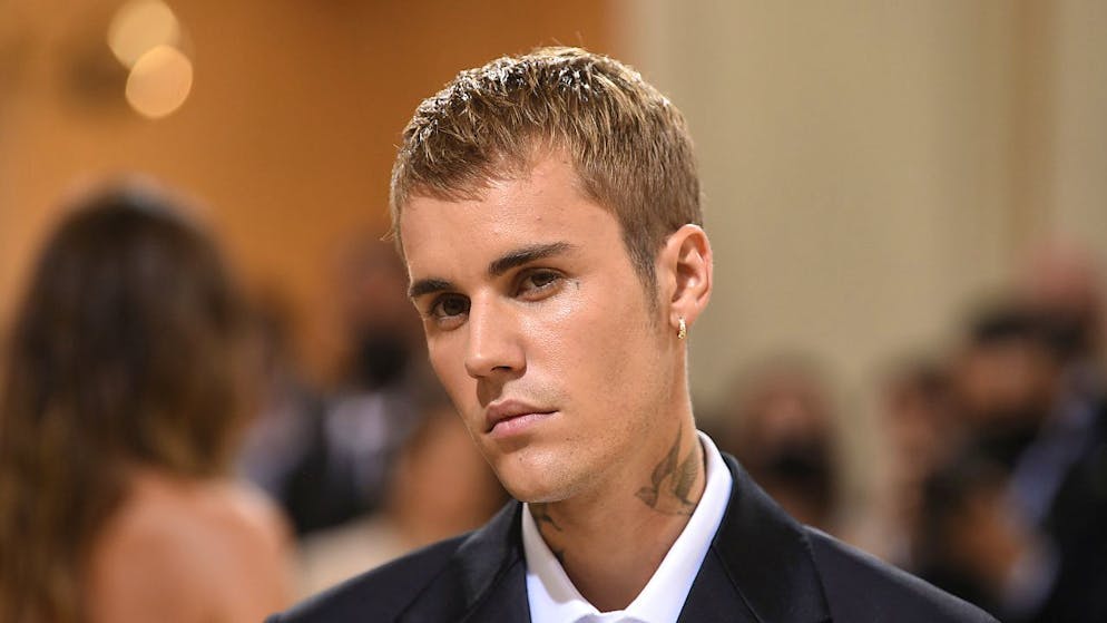 Cliché sur Instagram. Justin Bieber annonce la naissance de son fils